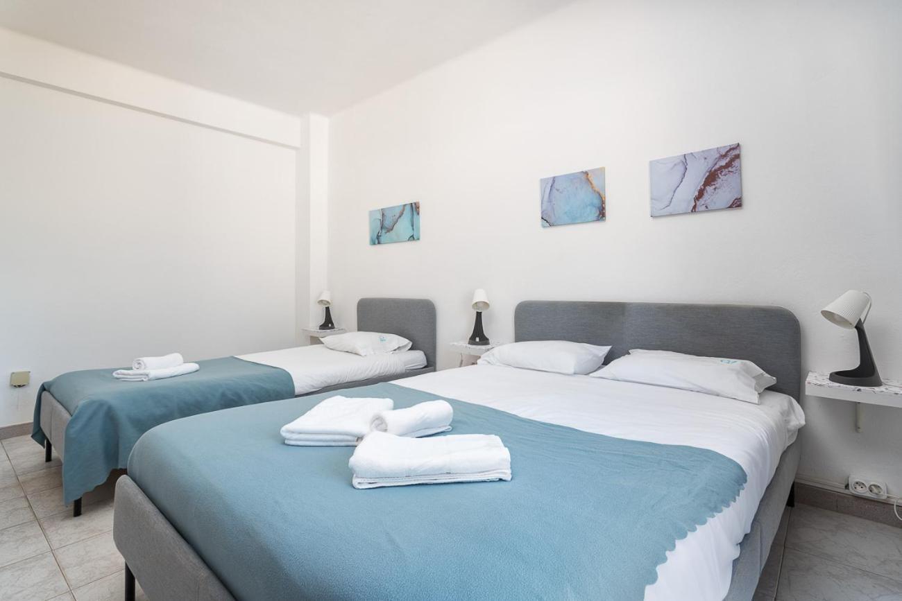 Blife Marya Private Rooms - Airport Stay Фаро Екстериор снимка