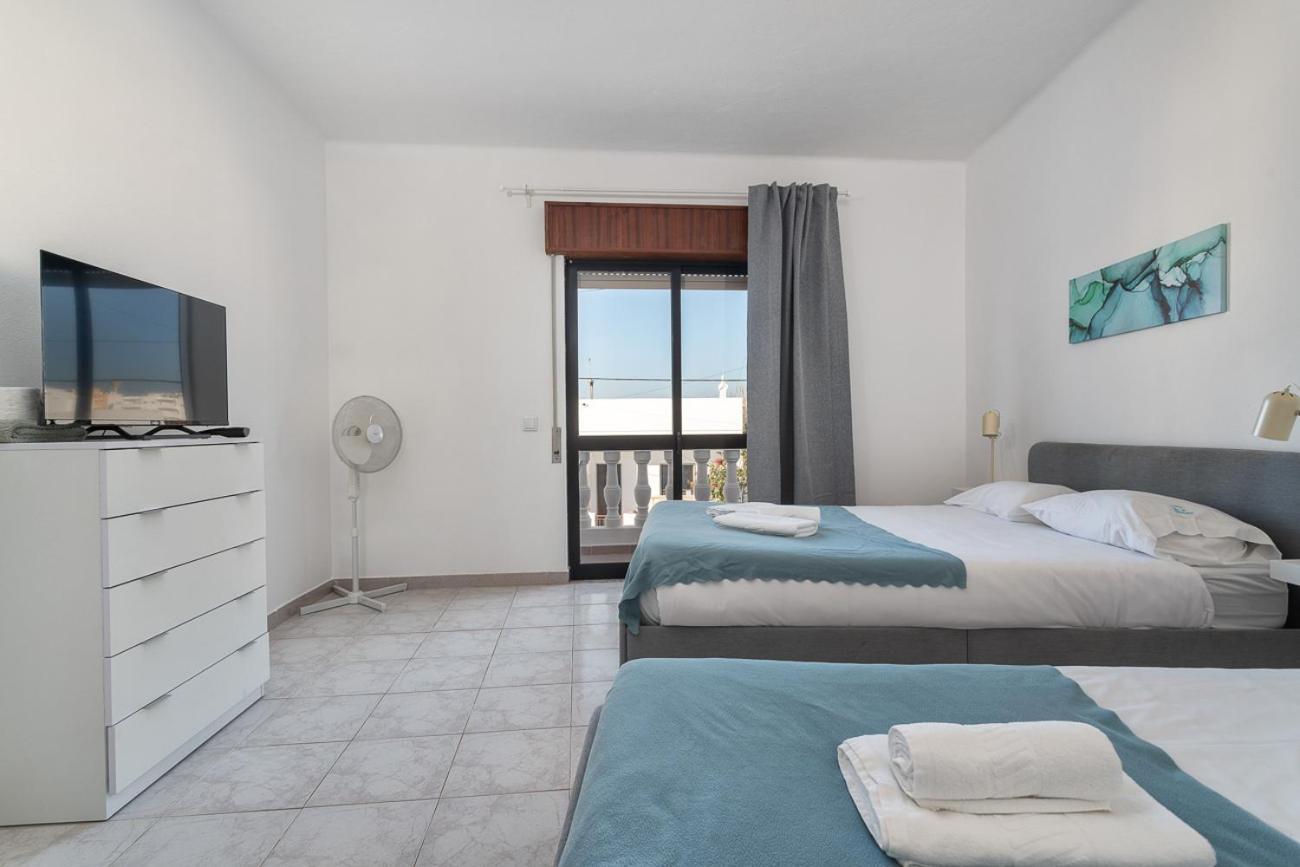 Blife Marya Private Rooms - Airport Stay Фаро Екстериор снимка