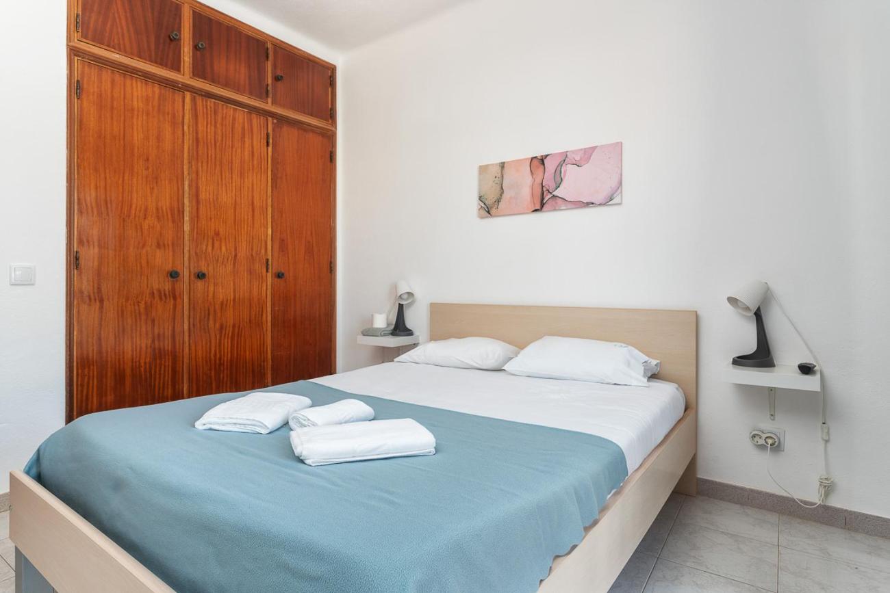 Blife Marya Private Rooms - Airport Stay Фаро Екстериор снимка